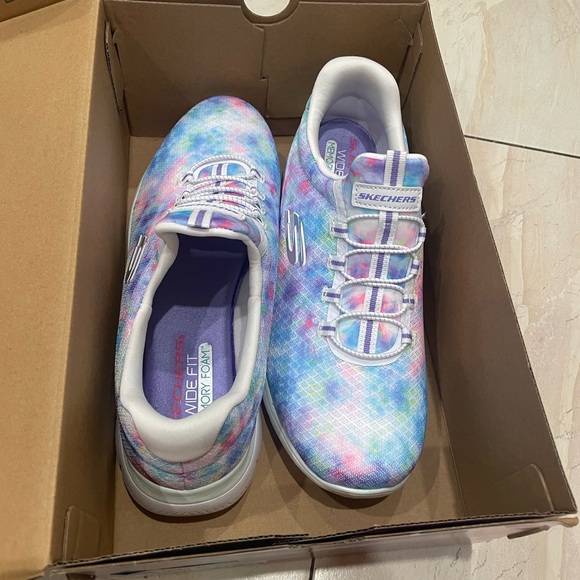 Women's Skechers Summits Looking Groovy Shoes Sneakers 9.5 White Multi NEW - Picture 5 of 5